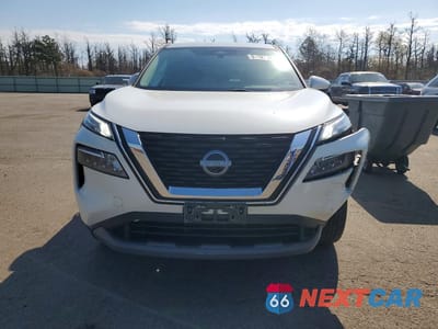 Piąte zdjęcie samochodu w środku: 2023 NISSAN ROGUE SV VIN:5N1BT3BB9PC875114 - miniatura