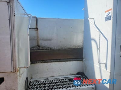 Zdjęcie 6 z 10 samochodu: 2016 FREIGHTLINER M2 106 MED - BUCKET TRUCK VIN:1FVHCYCY2GHHL5690 - miniatura