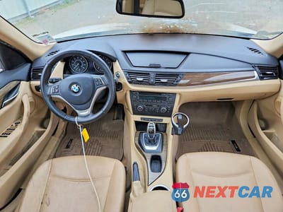 Zdjęcie 8 z 13 samochodu: 2015 BMW X1 SDRIVE28I VIN:WBAVM1C57FVZ93805 - miniatura