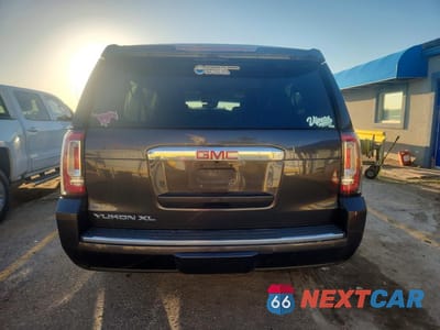 Zdjęcie 6 z 13 samochodu: 2018 GMC YUKON 1500 VIN:1GKS2HKJ2JR154430 - miniatura
