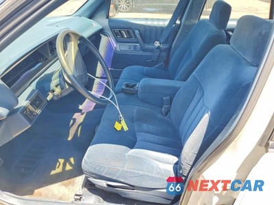 Zdjęcie 7 z 12 samochodu: 1992 OLDSMOBILE CUTLASS SUPREME S VIN:1G3WH54T1ND336907 - miniatura