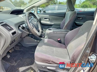 Zdjęcie 7 z 12 samochodu: 2013 TOYOTA PRIUS V THREE VIN:JTDZN3EU8D3243159 - miniatura