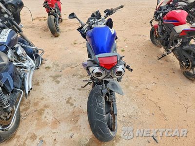 Czwarte zdjęcie samochodu z boku: 2006 YAMAHA FZ6 S VIN:JYARJ08E46A007648 - miniatura