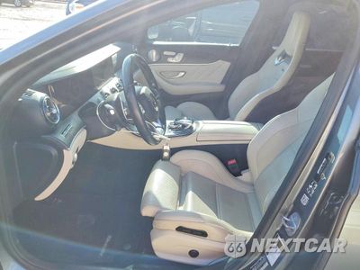 Zdjęcie 7 z 12 samochodu: 2018 MERCEDES-BENZ E 63 AMG-S VIN:WDDZF8KB8JA458941 - miniatura