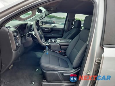 Zdjęcie 7 z 12 samochodu: 2021 CHEVROLET SILVERADO K1500 CUSTOM VIN:3GCPYBEK8MG236765 - miniatura