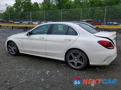 Drugie zdjęcie samochodu z przodu: 2015 MERCEDES-BENZ C 300 4MATIC VIN:55SWF4KB4FU026804 - miniatura