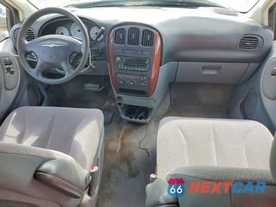 Zdjęcie 8 z 13 samochodu: 2006 CHRYSLER TOWN & COUNTRY VIN:1A4GP45R26B753741 - miniatura