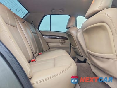 Zdjęcie 10 z 12 samochodu: 2003 MERCURY GRAND MARQUIS GS VIN:2MEFM74W73X667738 - miniatura