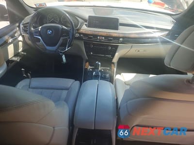 Zdjęcie 8 z 13 samochodu: 2017 BMW X5 XDRIVE35I VIN:5UXKR0C38H0V74215 - miniatura