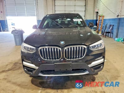 Piąte zdjęcie samochodu w środku: 2019 BMW X3 XDRIVE30I VIN:5UXTR9C58KLP82322 - miniatura