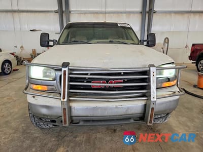 Piąte zdjęcie samochodu w środku: 2002 GMC NEW SIERRA K1500 VIN:2GTEK19T821205317 - miniatura