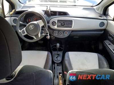 Zdjęcie 8 z 12 samochodu: 2014 TOYOTA YARIS 5-DOOR LE VIN:JTDKTUD38ED574535 - miniatura