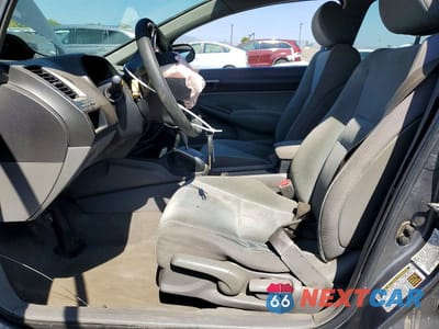 Zdjęcie 7 z 12 samochodu: 2010 HONDA CIVIC LX VIN:19XFA1F58AE053893 - miniatura