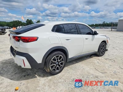 Trzecie zdjęcie samochodu z tyłu: 2025 BMW X2 XDRIVE28I VIN:WBX63GM09S5270714 - miniatura