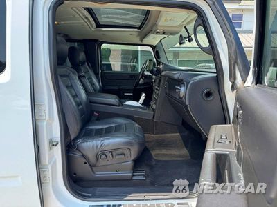Piąte zdjęcie samochodu w środku: 2006 HUMMER H2 VIN:5GRGN23U06H106175 - miniatura