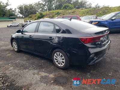 Drugie zdjęcie samochodu z przodu: 2023 KIA FORTE LX VIN:3KPF24AD8PE677411 - miniatura