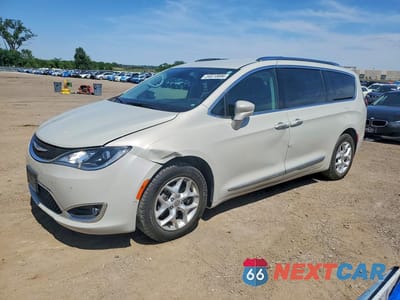 2017 CHRYSLER PACIFICA TOURING L PLUS 2C4RC1EG7HR759515 - główne zdjęcie licytacji z USA - miniatura