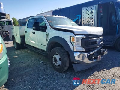 Czwarte zdjęcie samochodu z boku: 2022 FORD F450 SUPER DUTY VIN:1FD0W4GT1NEF33020 - miniatura
