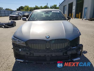 Piąte zdjęcie samochodu w środku: 2025 BMW 330I VIN:3MW69CW07S8F24311 - miniatura