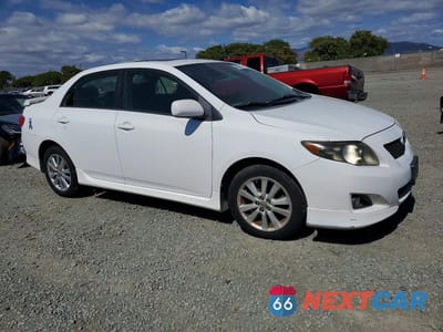 Czwarte zdjęcie samochodu z boku: 2009 TOYOTA COROLLA S VIN:1NXBU40E39Z087913 - miniatura