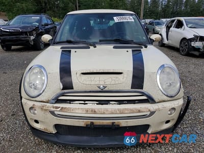 Piąte zdjęcie samochodu w środku: 2006 MINI COOPER S VIN:WMWRE335X6TJ34987 - miniatura