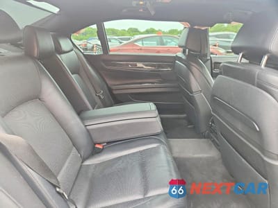 Zdjęcie 10 z 13 samochodu: 2014 BMW 750 LXI VIN:WBAYF8C56ED141806 - miniatura