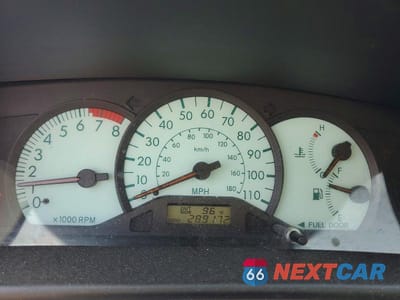 Zdjęcie 9 z 12 samochodu: 2003 TOYOTA COROLLA LE VIN:JTDBR32EX30045069 - miniatura