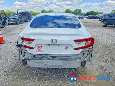 Zdjęcie 6 z 12 samochodu: 2018 HONDA ACCORD EX VIN:1HGCV1F41JA042284 - miniatura