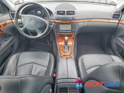 Zdjęcie 8 z 12 samochodu: 2005 MERCEDES-BENZ E 320 VIN:WDBUF65J55A612117 - miniatura