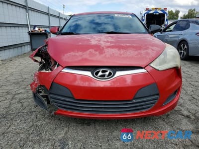 Piąte zdjęcie samochodu w środku: 2012 HYUNDAI VELOSTER BASE VIN:KMHTC6AD8CU029828 - miniatura