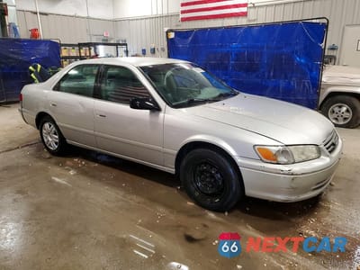 Czwarte zdjęcie samochodu z boku: 2001 TOYOTA CAMRY LE 4D SEDAN VIN:4T1BG22K91U862606 - miniatura