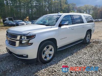 2017 CHEVROLET SUBURBAN K1500 PREMIER 1GNSKJKC1HR292577 - główne zdjęcie licytacji z USA - miniatura