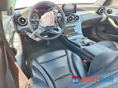Zdjęcie 8 z 12 samochodu: 2015 MERCEDES-BENZ C 300 VIN:55SWF4JB2FU044736 - miniatura
