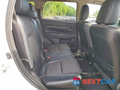 Zdjęcie 11 z 13 samochodu: 2015 MITSUBISHI OUTLANDER SE VIN:JA4AZ3A3XFZ000901 - miniatura