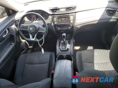 Zdjęcie 8 z 14 samochodu: 2018 NISSAN ROGUE SV VIN:5N1AT2MT5JC701110 - miniatura