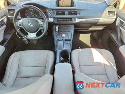 Zdjęcie 8 z 12 samochodu: 2012 LEXUS CT 200 VIN:JTHKD5BH2C2082480 - miniatura
