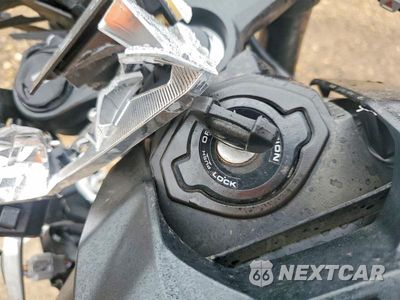 Zdjęcie 8 z 9 samochodu: 2026 HONDA CBR650 R VIN:MLHRH1550T5200245 - miniatura