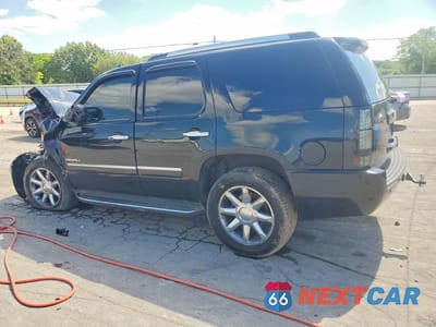 Drugie zdjęcie samochodu z przodu: 2010 GMC YUKON DENALI VIN:1GKUCEEF4AR263984 - miniatura