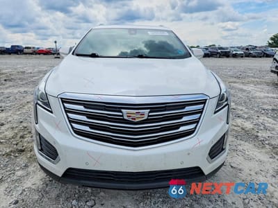 Piąte zdjęcie samochodu w środku: 2019 CADILLAC XT5 LUXURY VIN:1GYKNCRS1KZ114503 - miniatura