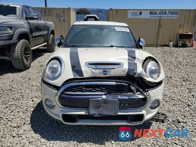 Piąte zdjęcie samochodu w środku: 2016 MINI COOPER S VIN:WMWXU3C53G2D29981 - miniatura