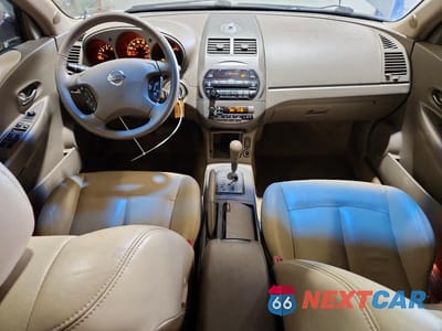 Zdjęcie 8 z 12 samochodu: 2002 NISSAN ALTIMA SE VIN:1N4BL11E62C198493 - miniatura