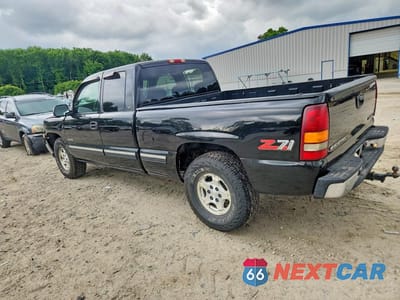 Drugie zdjęcie samochodu z przodu: 2000 CHEVROLET SILVERADO K1500 VIN:2GCEK19T6Y1209262 - miniatura