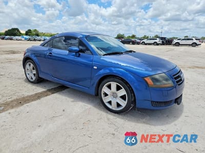 Czwarte zdjęcie samochodu z boku: 2003 AUDI TT VIN:TRUSC28N631010399 - miniatura