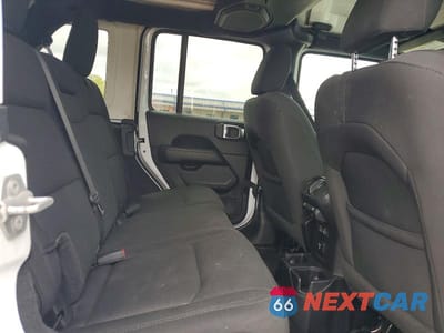 Zdjęcie 11 z 13 samochodu: 2021 JEEP WRANGLER UNLIMITED SAHARA VIN:1C4HJXEN4MW689315 - miniatura
