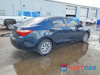 Trzecie zdjęcie samochodu z tyłu: 2017 TOYOTA COROLLA LE VIN:5YFBURHEXHP734146 - miniatura