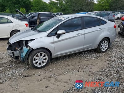2013 FORD FIESTA SE 3FADP4BJ3DM176186 - główne zdjęcie licytacji z USA - miniatura