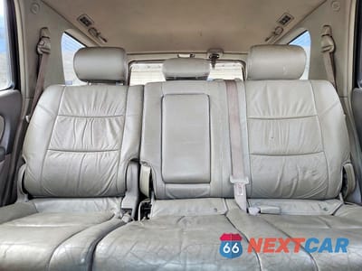 Zdjęcie 10 z 13 samochodu: 2005 TOYOTA SEQUOIA SR5 VIN:5TDBT44A85S237107 - miniatura