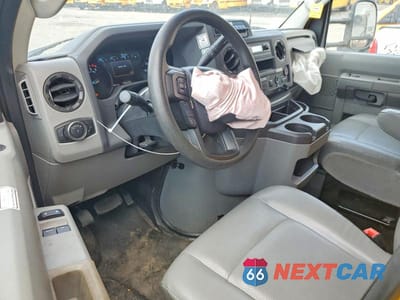 Zdjęcie 8 z 14 samochodu: 2024 FORD E350 BOX TRUCK VIN:1FDWE3FN9RDD08768 - miniatura