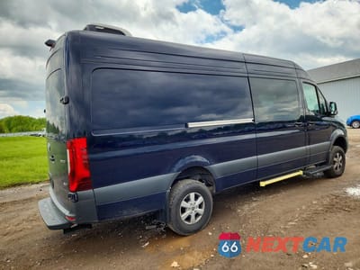 Trzecie zdjęcie samochodu z tyłu: 2024 MERCEDES-BENZ SPRINTER 2500 VIN:W1W4NCVYXRT175990 - miniatura
