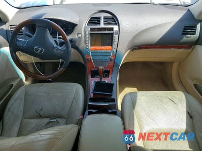 Zdjęcie 8 z 12 samochodu: 2010 LEXUS ES 350 VIN:JTHBK1EG6A2400728 - miniatura